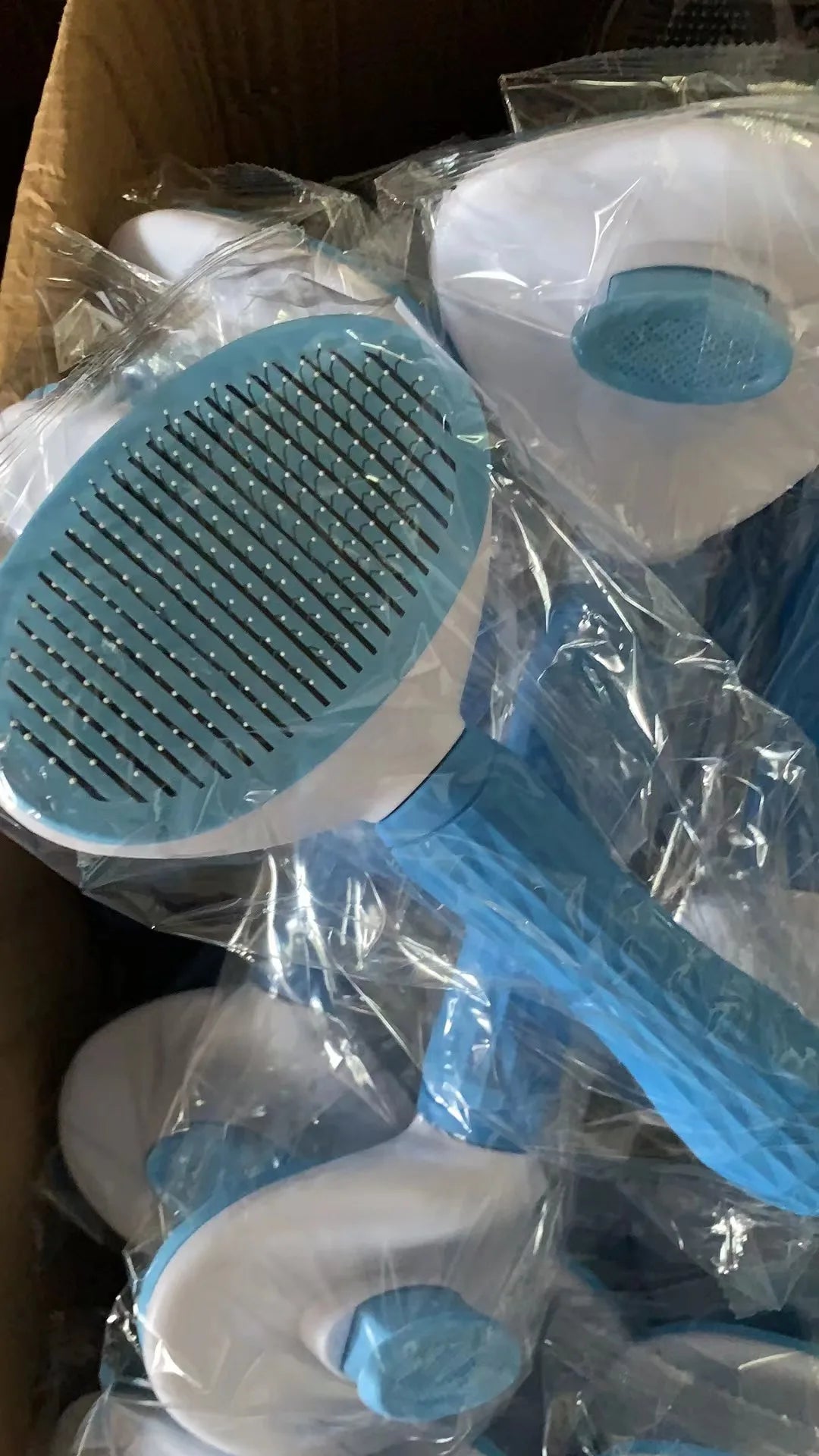 Brosse Auto-Nettoyante pour Chiens & Chats – Poils Longs et Courts